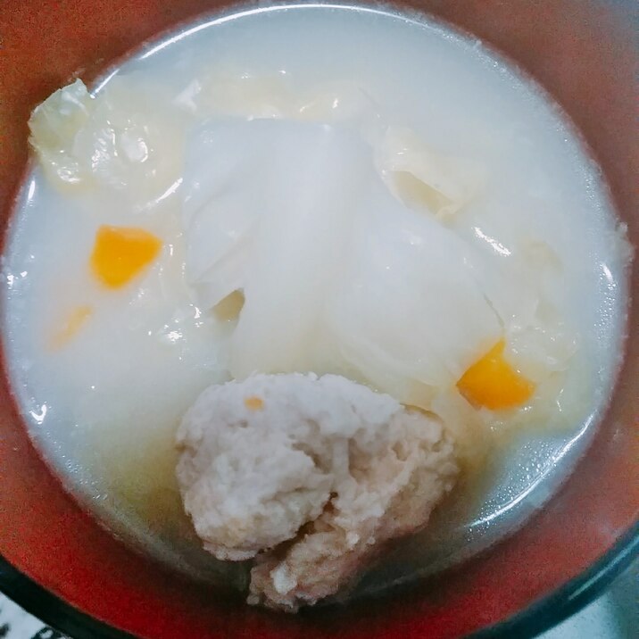 豆乳コンソメ鶏団子スープ